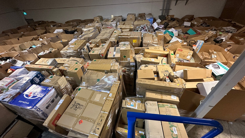LiquidationDeals.ca AMAZON Bulk Shrink Wraped Truck Load