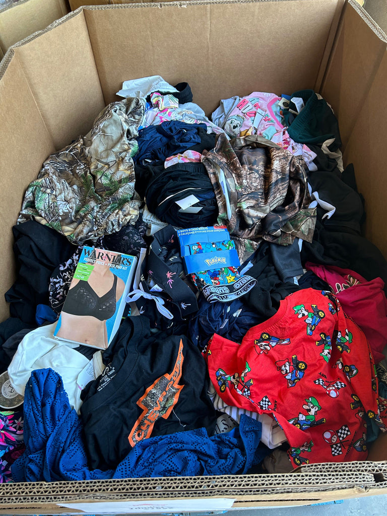 liquidationdeals.ca Mixed Clothing Pallet #2