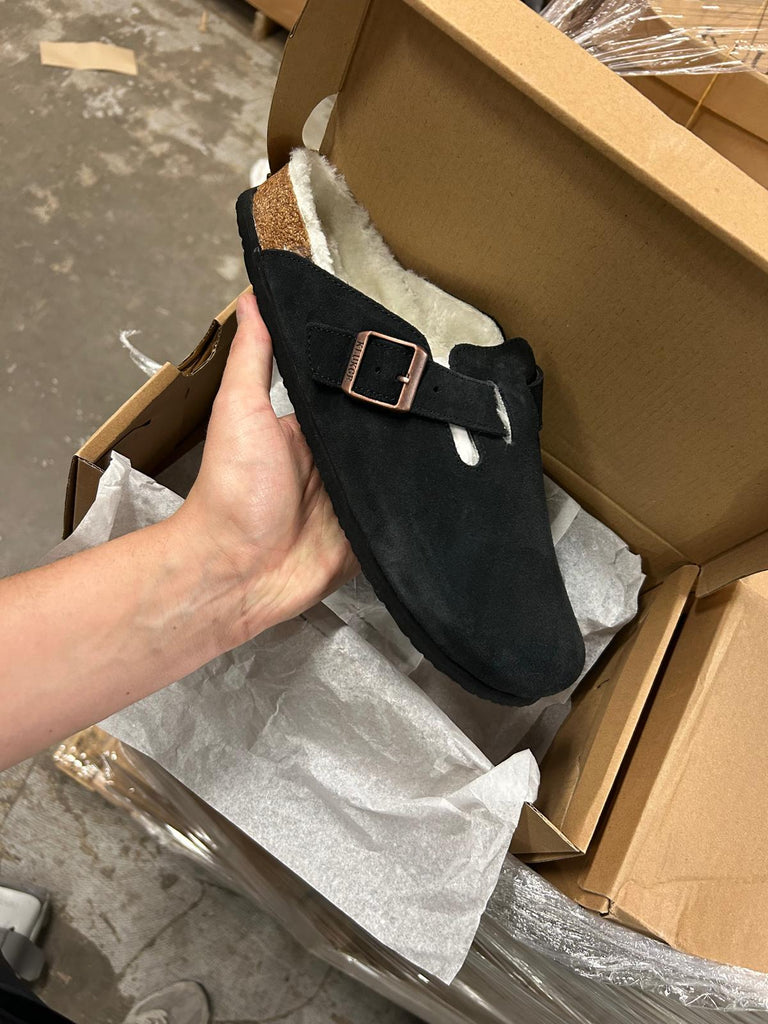 liquidationdeals.ca Shoes- Klukge Boston Clogs 150 pairs #1