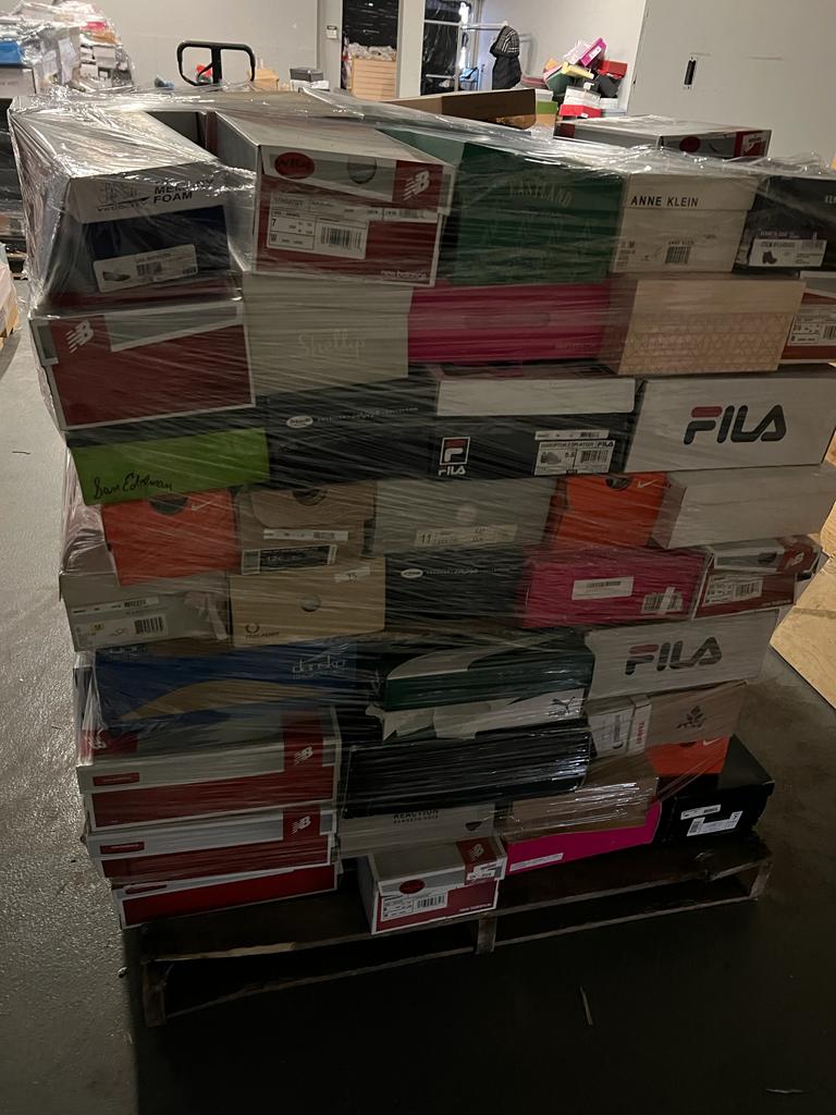 liquidationdeals.ca Branded Shoe 👞 Pallet#1 (146 Pairs )