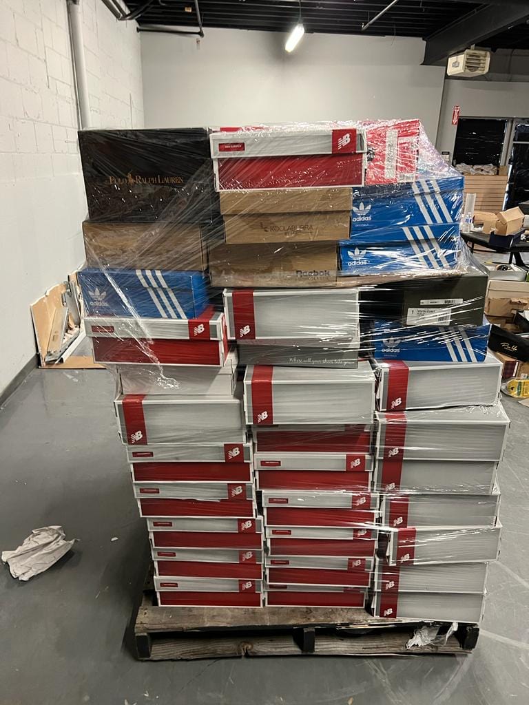 liquidationdeals.ca Branded Shoe 👞 Pallet#4 (195 Pairs )