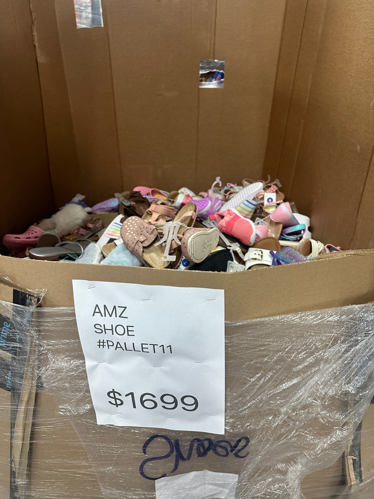 liquidationdeals.ca Amazon Mixed Shoe Pallet 11