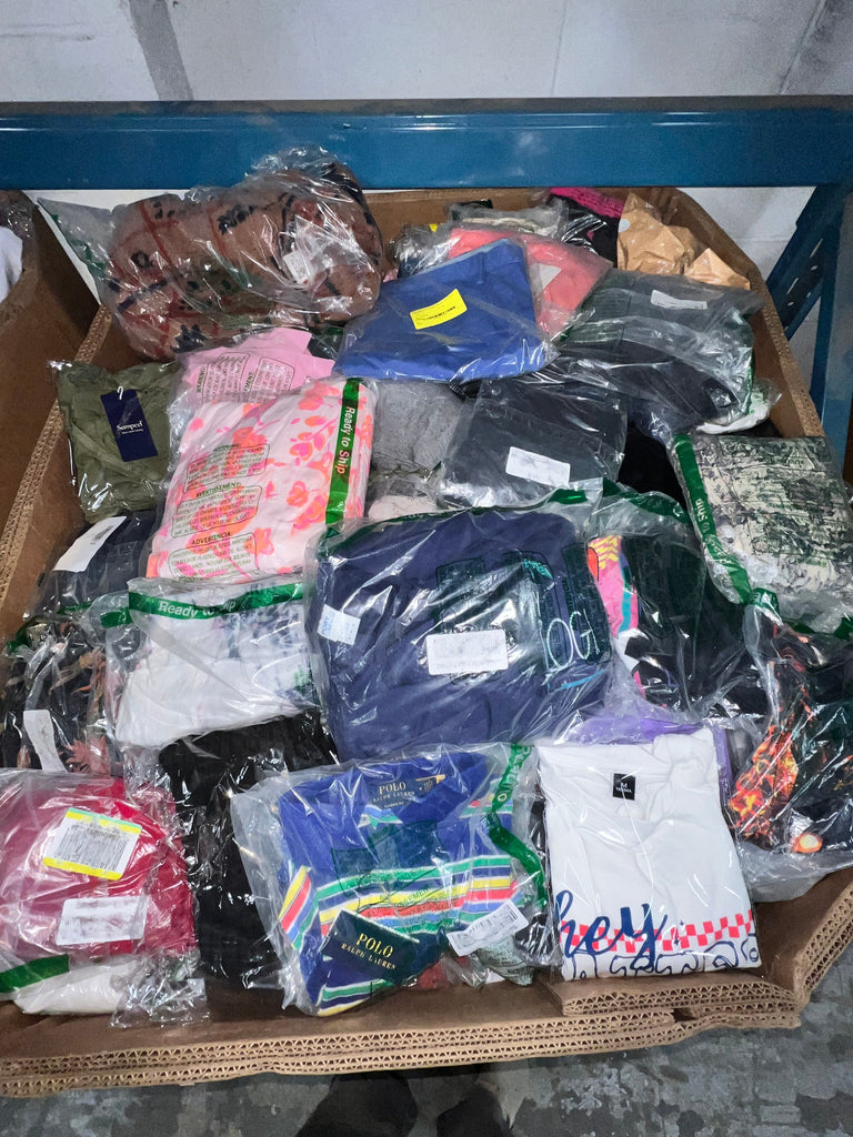 liquidationdeals.ca Amz Clothing #5 | 700pcs | Liquidation Wholesale Pallet