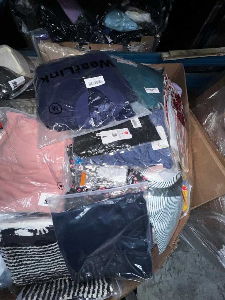 liquidationdeals.ca Amz Clothing Pallet #33