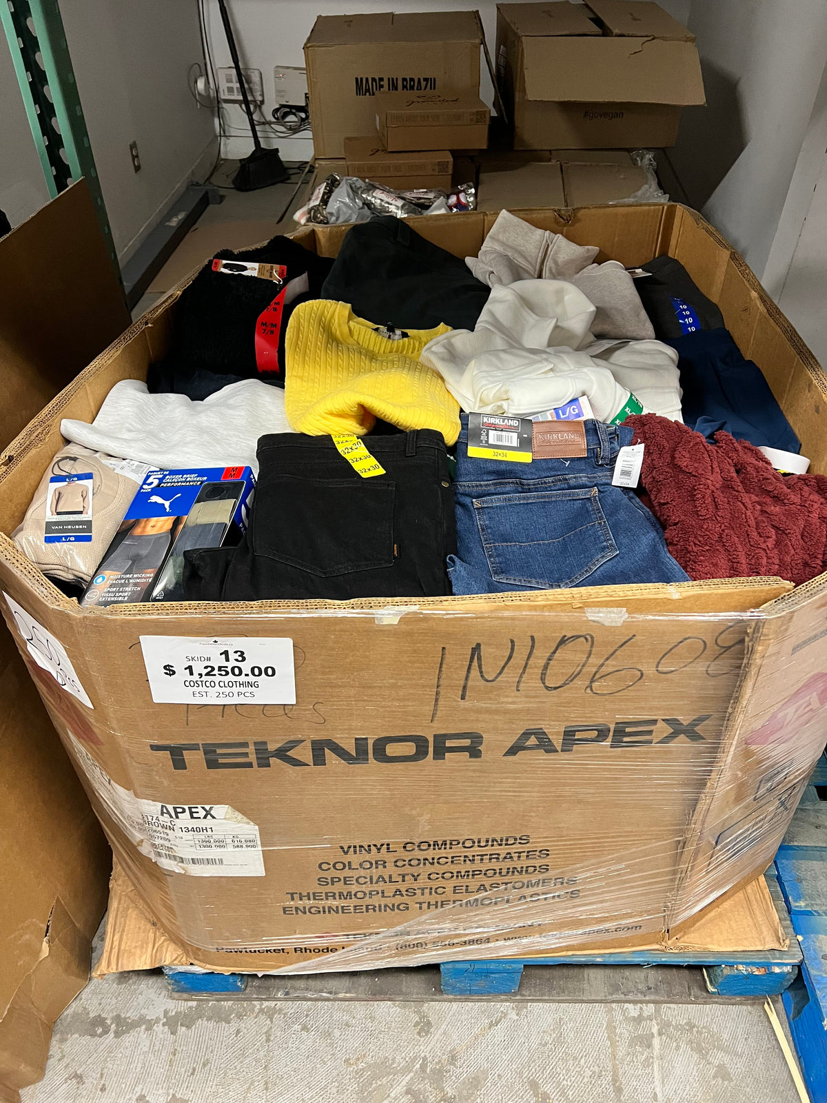 Brand Name Clothing #13 - 250pcs | Liquidation Wholesale Pallet