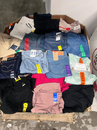 liquidationdeals.ca Brand Name Clothing #35 - 250pcs | Liquidation Wholesale Pallet