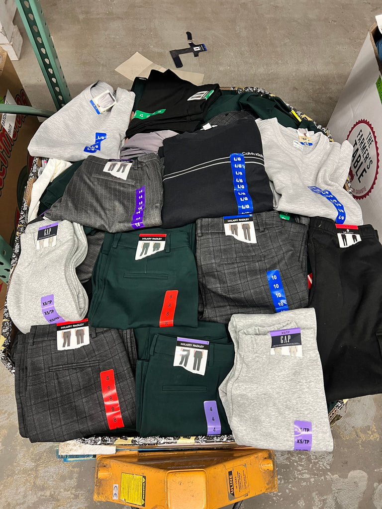 liquidationdeals.ca Costco Clothing #14 | 300pcs | Liquidation Wholesale Pallet