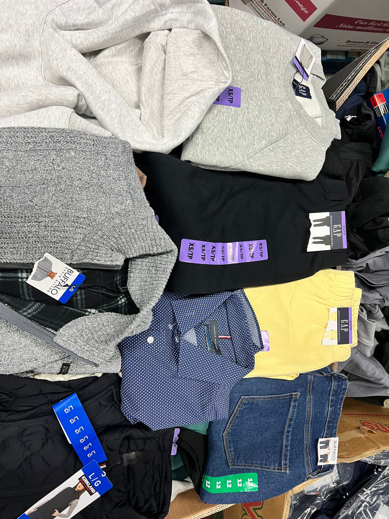 liquidationdeals.ca Costco Clothing #17 | 300pcs | Liquidation Wholesale Pallet