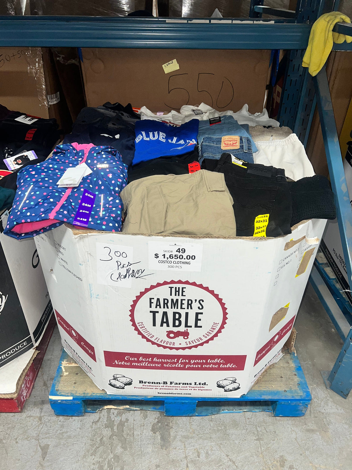 CW Clothing #49 | 300pcs | Liquidation Wholesale Pallet
