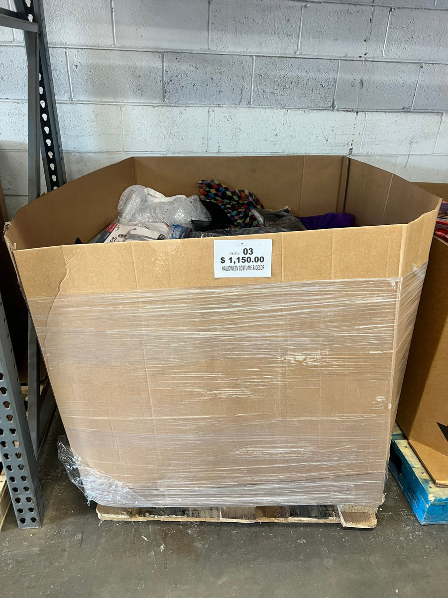Halloween Costumes and Decor #03 | Liquidation Wholesale Pallet