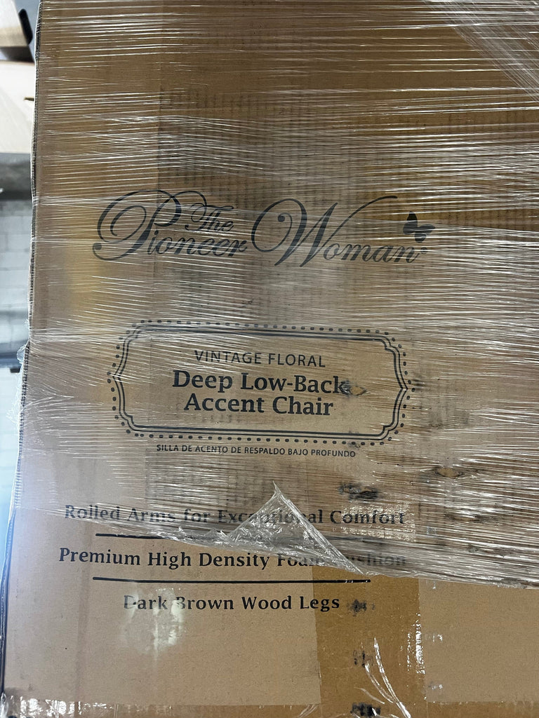 liquidationdeals.ca Overstock Lounge Chair Pallet #2 | Liquidation Wholesale Pallet