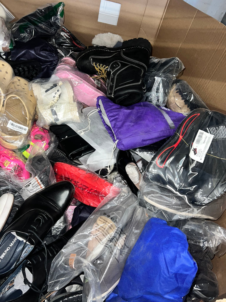 liquidationdeals.ca Shoes Pallet #02 | Liquidation Wholesale Pallet
