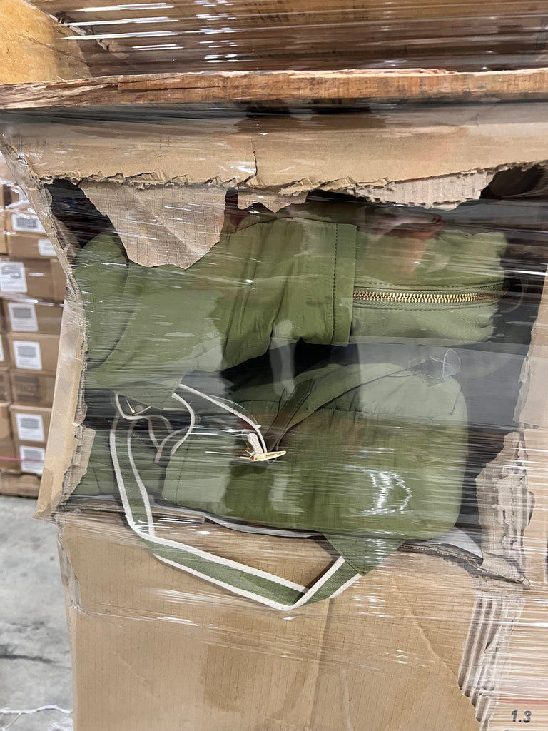 LiquidationDeals.ca Target Case Pack Truckload - 30 Pallets