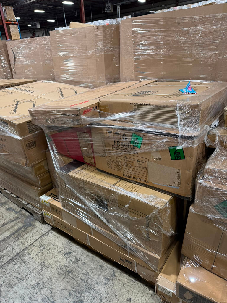 LiquidationDeals.ca Truckload of Large General Merchandise Pallets